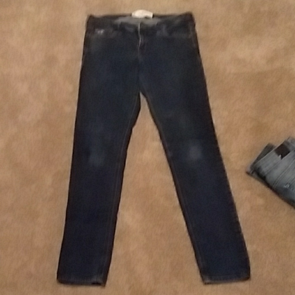 Hollister skinny jeans